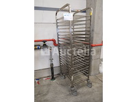 Roestvrijstalen trolley met trays