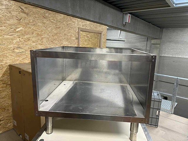 Roestvrijstalen werktafel - afbeelding 1 van  2