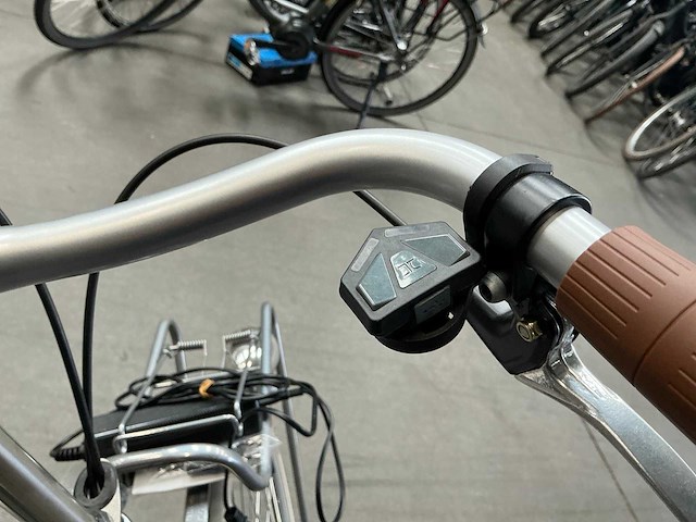 Roetz road elektrische damesfiets - afbeelding 7 van  7