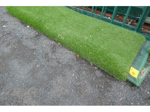 Rol kunstgras - afbeelding 1 van  3