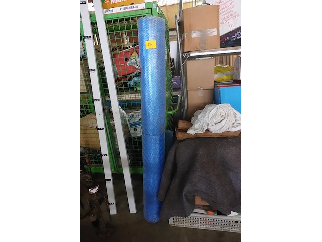 Rol luchtkussenfolie in 2 delen br. 0,84m - afbeelding 1 van  2