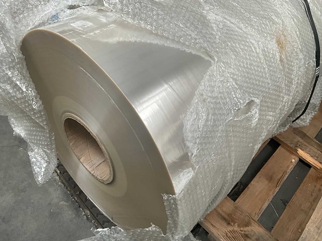 Rol plastic folie earthfirst 20 micron - afbeelding 4 van  10