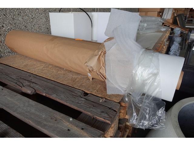 Rol textiel - afbeelding 1 van  3