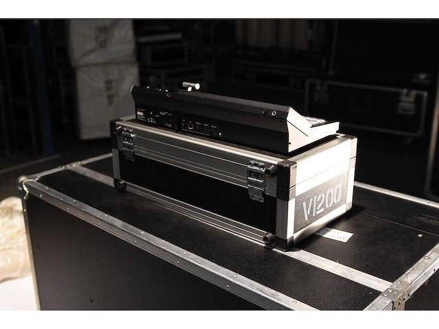 Roland - v1200 set incl flightcase - video - afbeelding 2 van  4