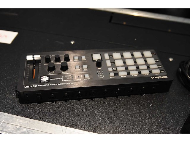 Roland - xs1hd matrix switcher - video - afbeelding 3 van  3