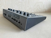 Roland mc-303 groovebox synthesizer - afbeelding 4 van  4