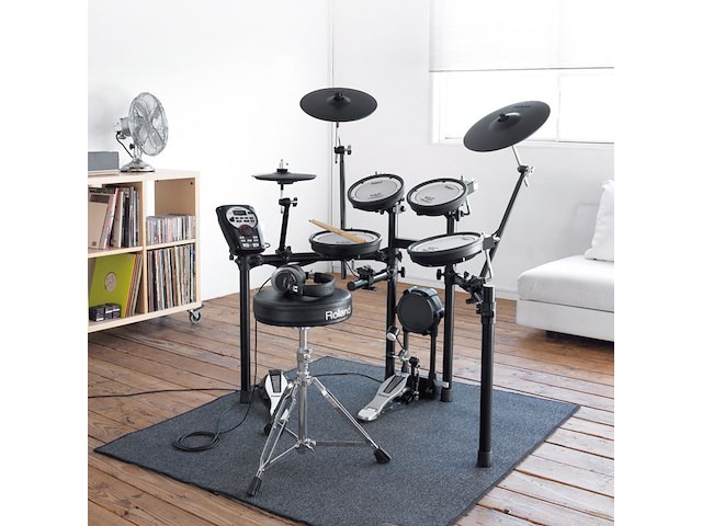 Roland td11 - electronische drumkit - inclusief versterker alto ts 112a en stoel - afbeelding 1 van  5