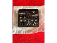 Roland uvc-02 web presentation dock - afbeelding 2 van  2