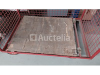 Rolcontainer rood - afbeelding 5 van  5