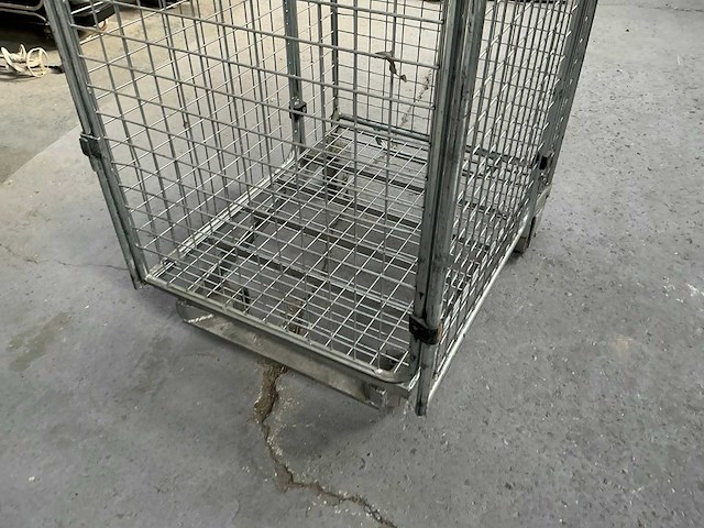 Rolcontainer - afbeelding 4 van  4