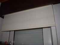 Rolgordijnen 1x90cm en 4x250cm( zelf demonteren) - afbeelding 1 van  6