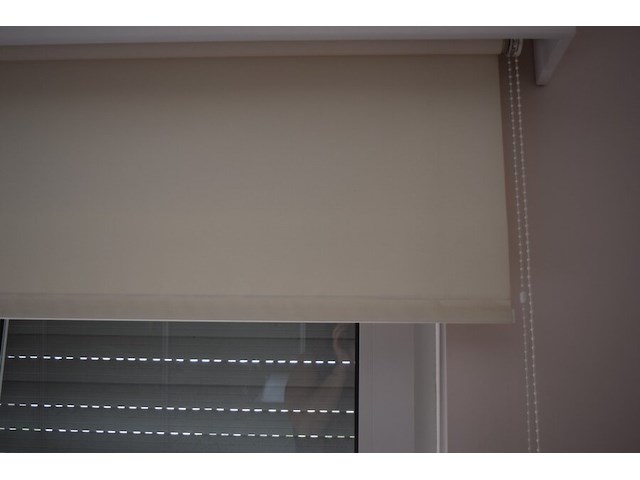 Rolgordijnen 1x90cm en 4x250cm( zelf demonteren) - afbeelding 5 van  6