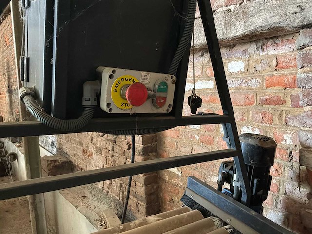 Rolinspectietafel sorteer- en verwerkingsmachine voor gewassen - afbeelding 3 van  6