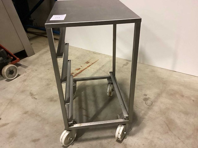 Rolkar laag - en 600x400 op wielen - rvs werktafel - afbeelding 3 van  3