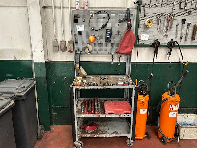 Rolkar met inhoud - afbeelding 1 van  6