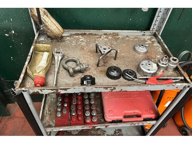 Rolkar met inhoud - afbeelding 3 van  6