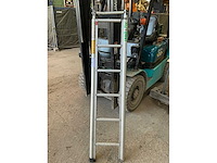 Roll & fix ladder voor bestelwagen - afbeelding 6 van  6