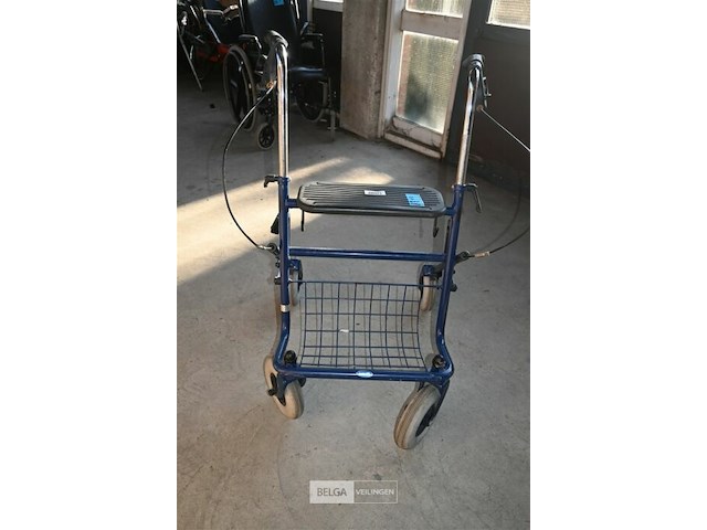 Rollator invacare - afbeelding 2 van  4