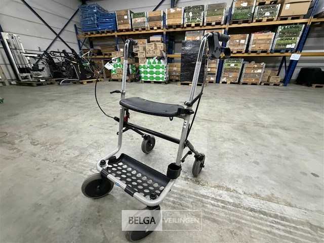 Rollator invacare - afbeelding 1 van  5