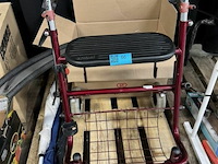 Rollator + paraplu's + kleerhangers - afbeelding 1 van  5