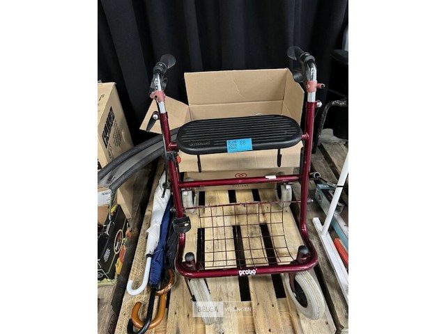 Rollator + paraplu's + kleerhangers - afbeelding 2 van  5