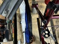 Rollator + paraplu's + kleerhangers - afbeelding 5 van  5
