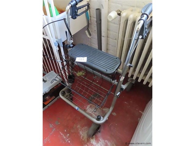 Rollator - afbeelding 1 van  3
