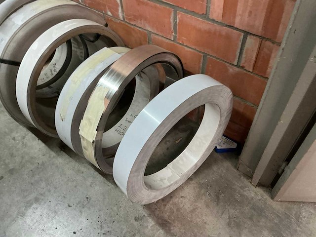 Rollen band aluminium (31x) - afbeelding 13 van  15