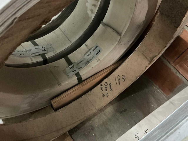 Rollen band aluminium (31x) - afbeelding 15 van  15