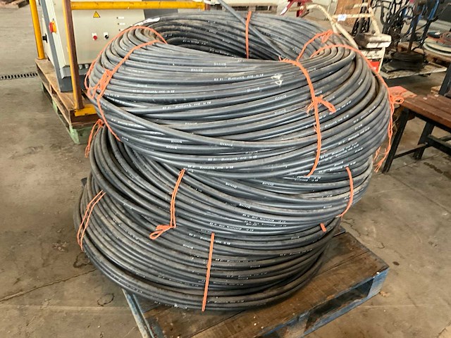 Rollen pe buizen (3x) - afbeelding 1 van  6