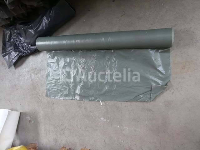 Rollen plastic film - afbeelding 3 van  4