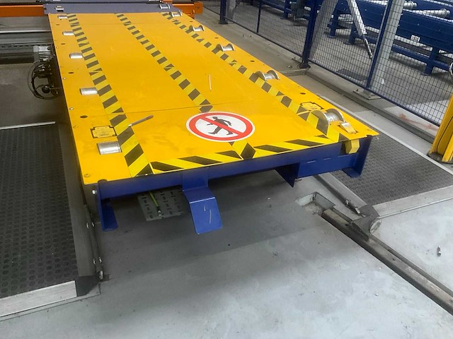 Rollenbaan/transportband 16 meter lang - afbeelding 13 van  22