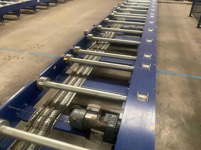Rollenbaan/transportband 16 meter lang - afbeelding 19 van  22