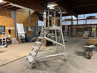 Rollende magazijntrap munk 50107