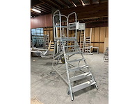 Rollende magazijntrap munk 50107 - afbeelding 2 van  3