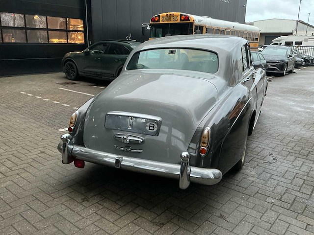 Rolls royce silver cloud oldtimer - afbeelding 29 van  35