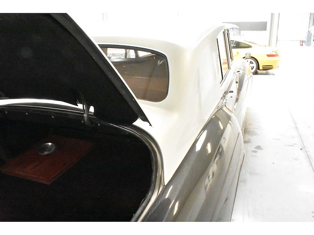 Rolls royce silver cloud - afbeelding 20 van  28