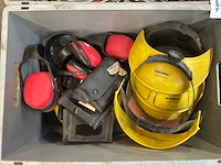 Rolmeters, niveaus, oorbeschermers en ring/steeksleutels - afbeelding 5 van  6