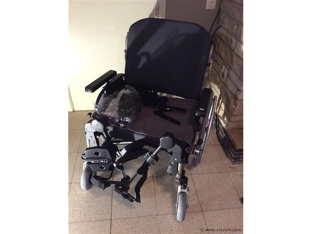 Rolstoel vr zwaar persoon ( ongebruikt ) - afbeelding 1 van  5