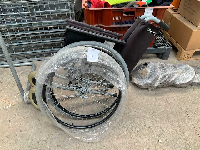 Rolstoel - afbeelding 2 van  2