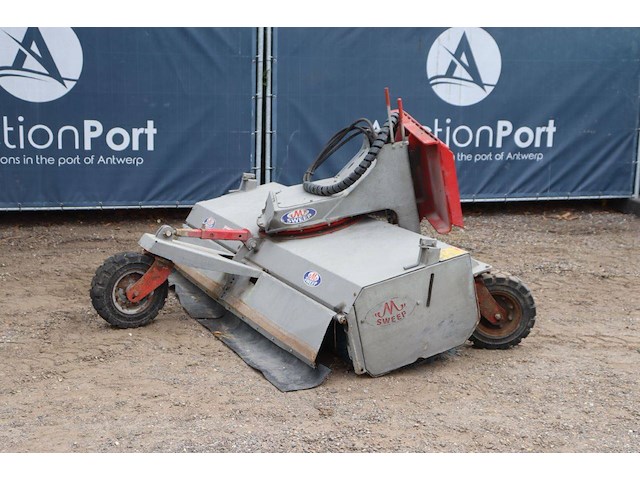 Rolveger m-sweep past aan bobcat - afbeelding 1 van  1