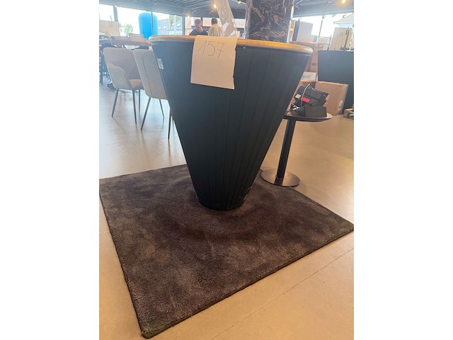 Ronde bijzettafel met gouden blad - afbeelding 1 van  3
