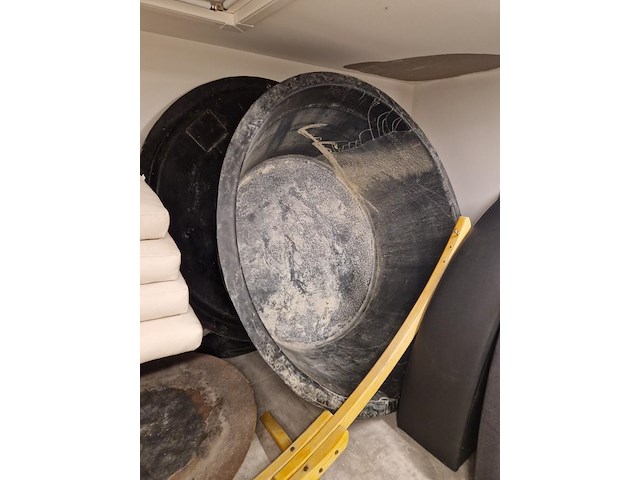 Ronde fonteinbak met deksel - afbeelding 1 van  2