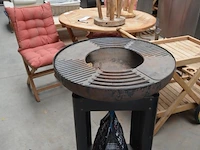 Ronde houtskool barbecue op zware voet ai.e - afbeelding 6 van  8