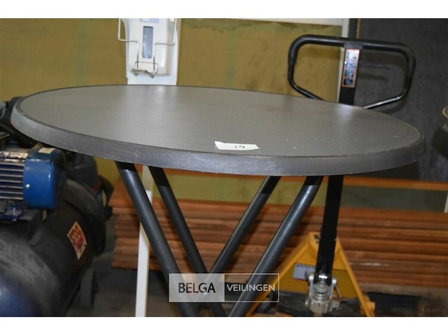 Ronde inklapbare staantafel - afbeelding 2 van  3