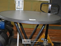 Ronde inklapbare staantafel - afbeelding 2 van  3