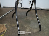 Ronde inklapbare statafel - afbeelding 3 van  3