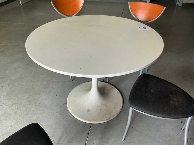 Ronde kantinetafel met 4 stoelen - afbeelding 3 van  8