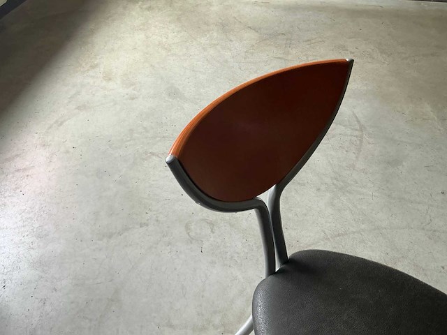 Ronde kantinetafel met 4 stoelen - afbeelding 8 van  8