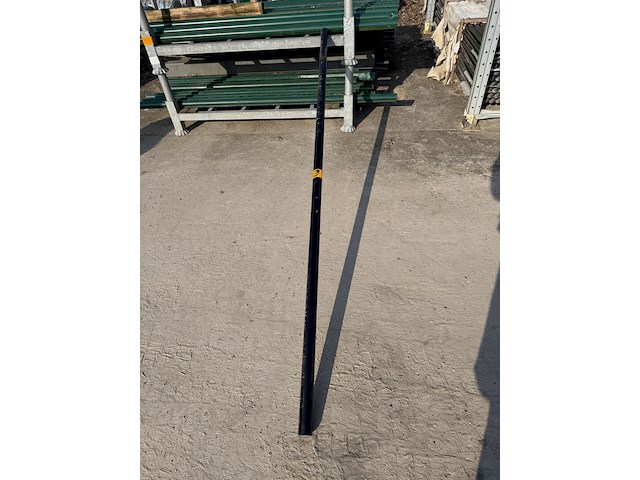 Ronde metalen palen - afbeelding 1 van  1